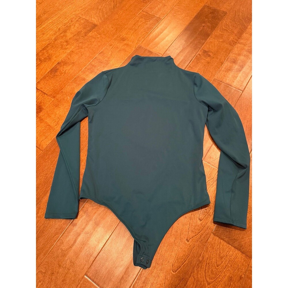 Express large green body contour bodysuit